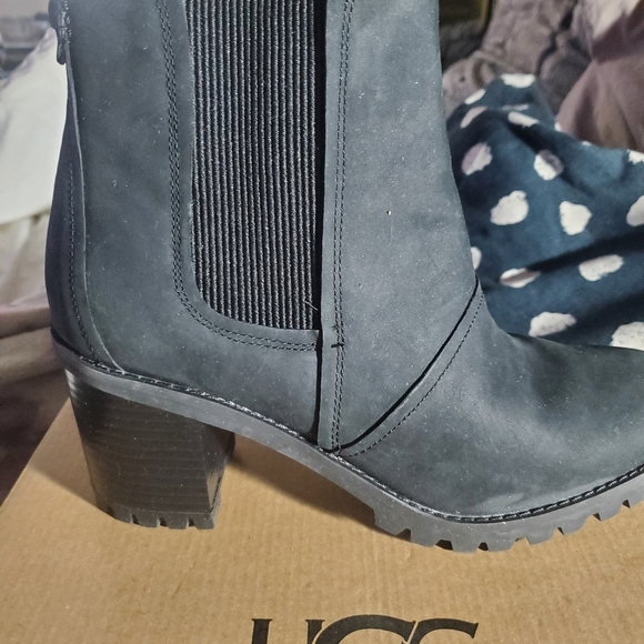 Woman uggs boots - Picture 2 of 5
